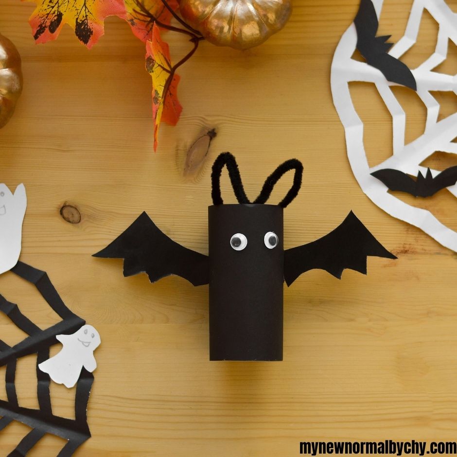 toilet-roll-bats-for-simple-and-mess-free-halloween-decorations-for-the-classroom