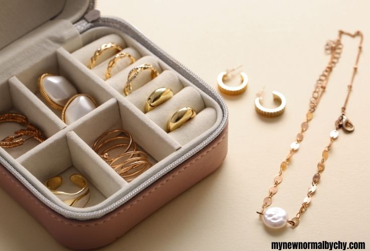 a-female-jewelry-set