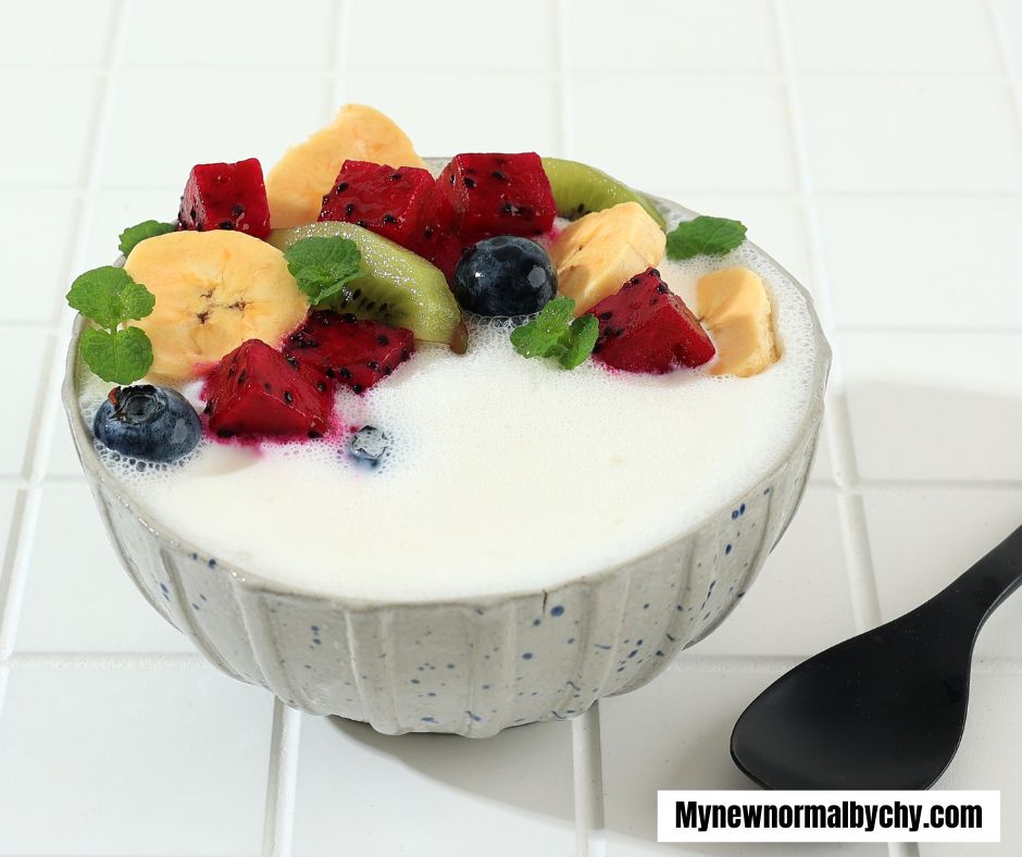 Yoghurt-parfait-with-fruit-toppings
