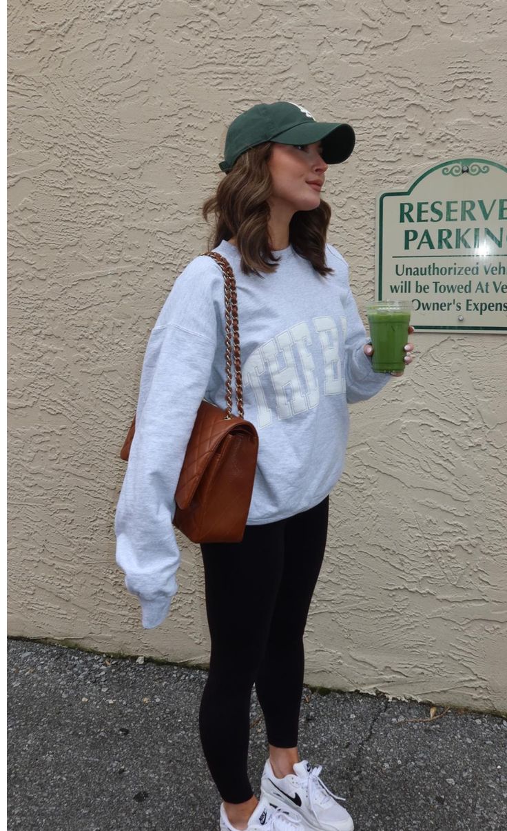 Sweat-Set-with-Baseball-Cap