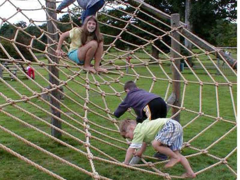 Budget-Friendly-Jungle-Gym-Ideas-for-Moms