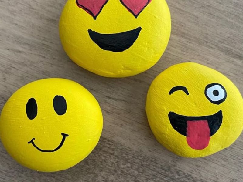 Creative-Rock-Painting-Ideas-to-Keep-Kids-Busy