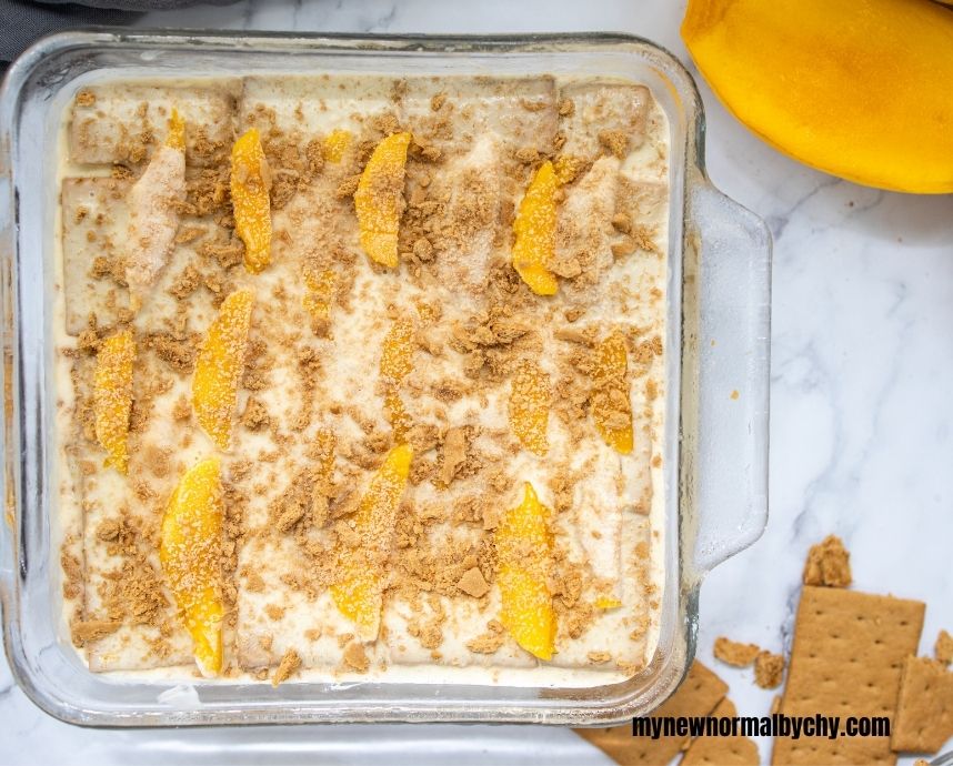 Creamy-Mango-Dessert-Recipes-That-Taste-Better-Than-Bakery-Treats-mango-float-cake-with-graham-crackers
