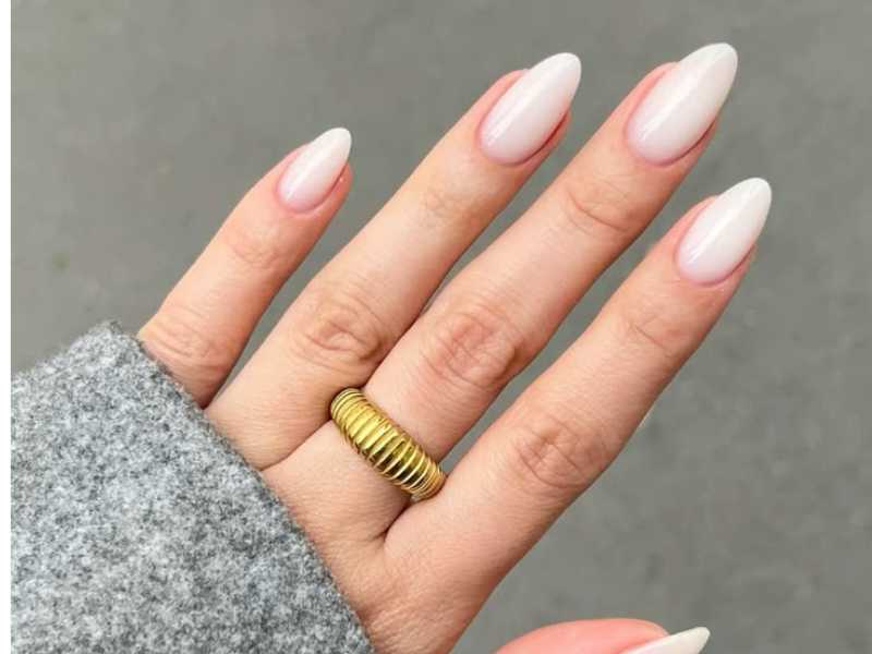 Milky-White-Nails