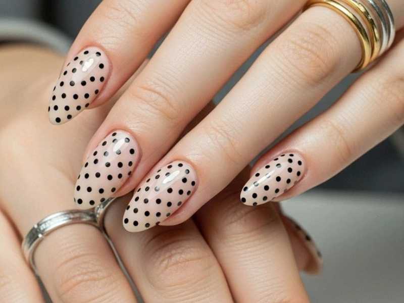 Minimalist-Dots
