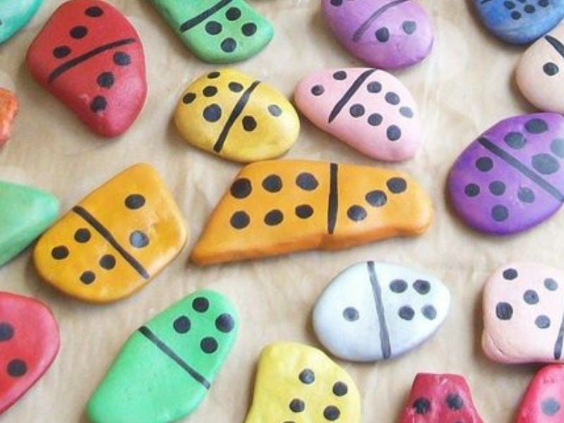 Painted-Rock-Dominoes