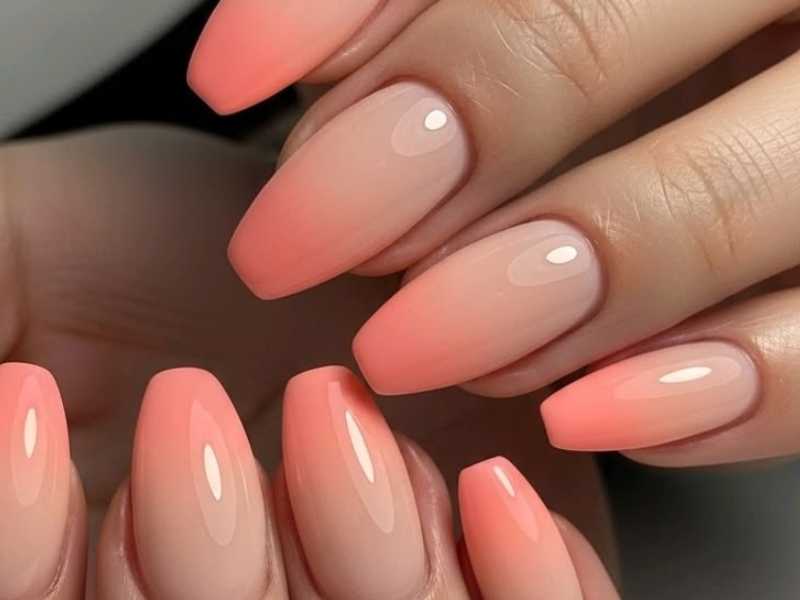 Short-Summer-Nail-Ideas-For-Moms-With-Low-Maintenance