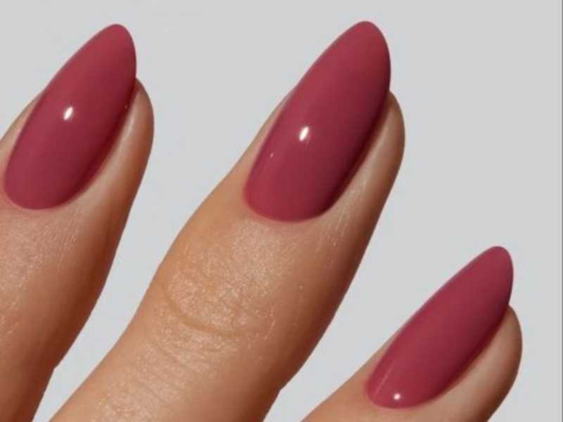 Short-Summer-Nail-Ideas-For-Moms-With-Low-Maintenance-Styles
