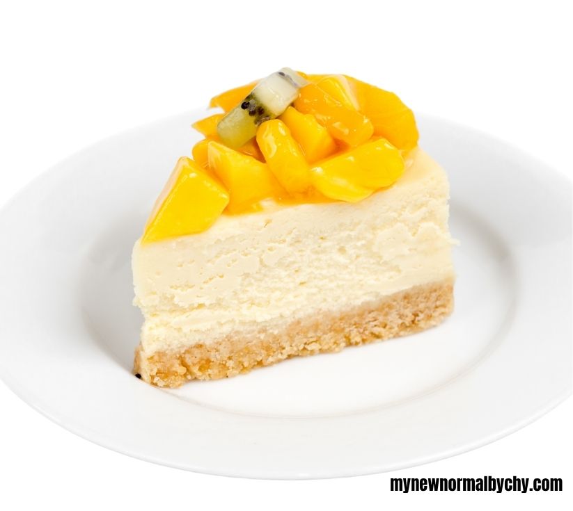 Simple-mango-cheese-cake-in-a-white-plate
