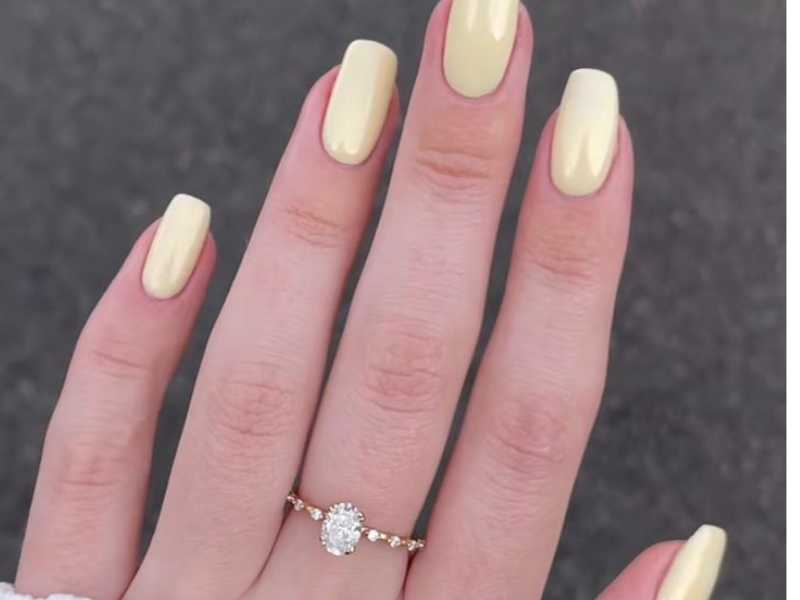 Soft-Yellow-Nail