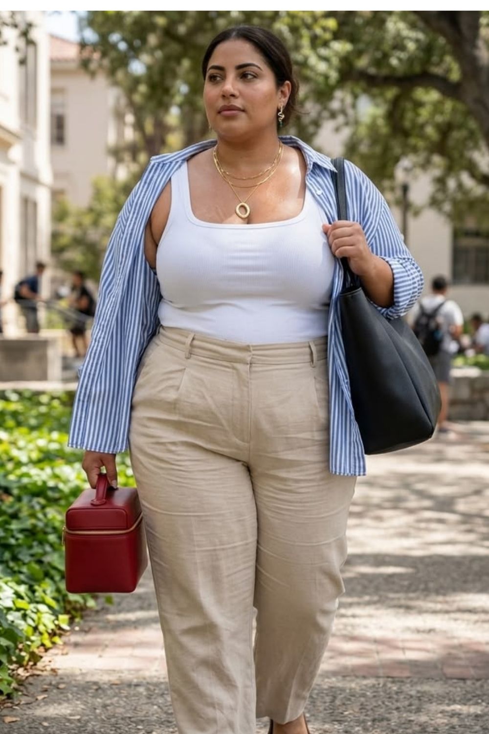 confident-Plus-Size-Mom