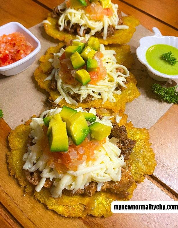 cheese-avocado-and-beef-taco
