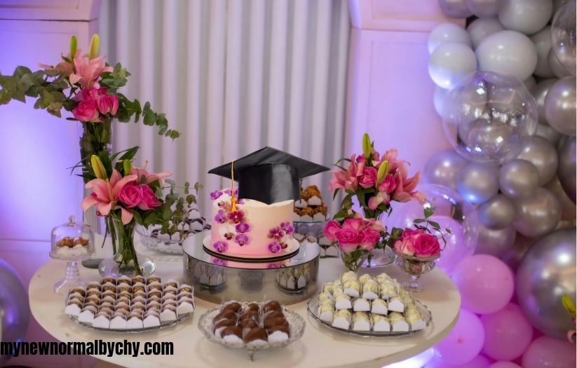 Graduation-cake-and-dessert-themed-party