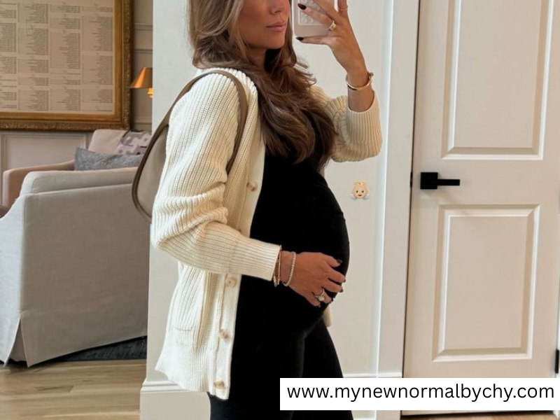 Lightweight Cardigans-Comfortable-Capsule-Wardrobe-Ideas-for-Pregnant-Moms