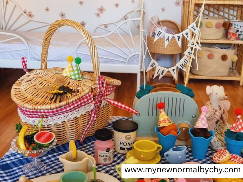 Pretend-Picnic-Fun-Screen-Free-Summer-Activities-for-Busy-Toddlers