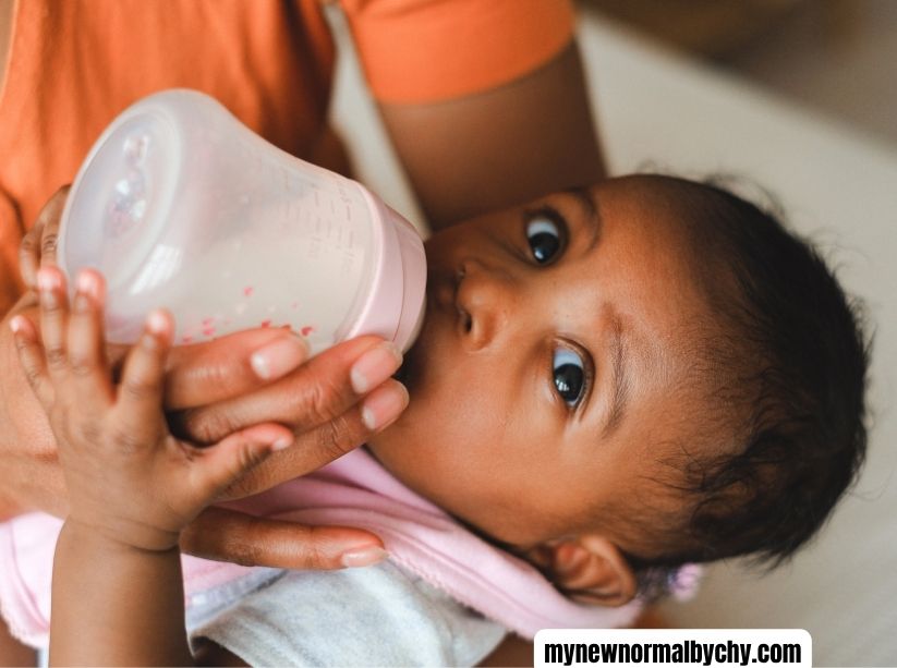 common-baby-feeding-mistakes-new-parents-make-bottle-feeding-cereals