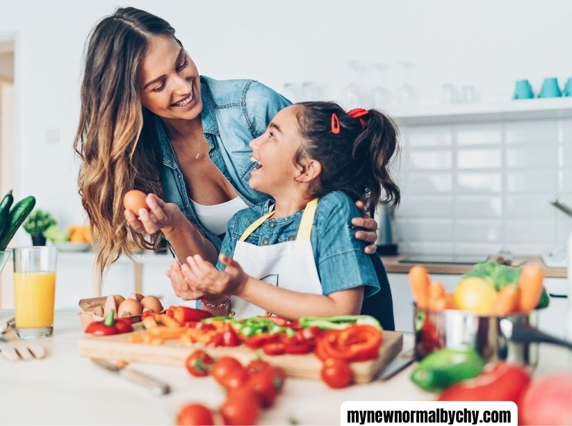 how-to-encourage-healthy-eating-habits-in-children-cooking-with-mom