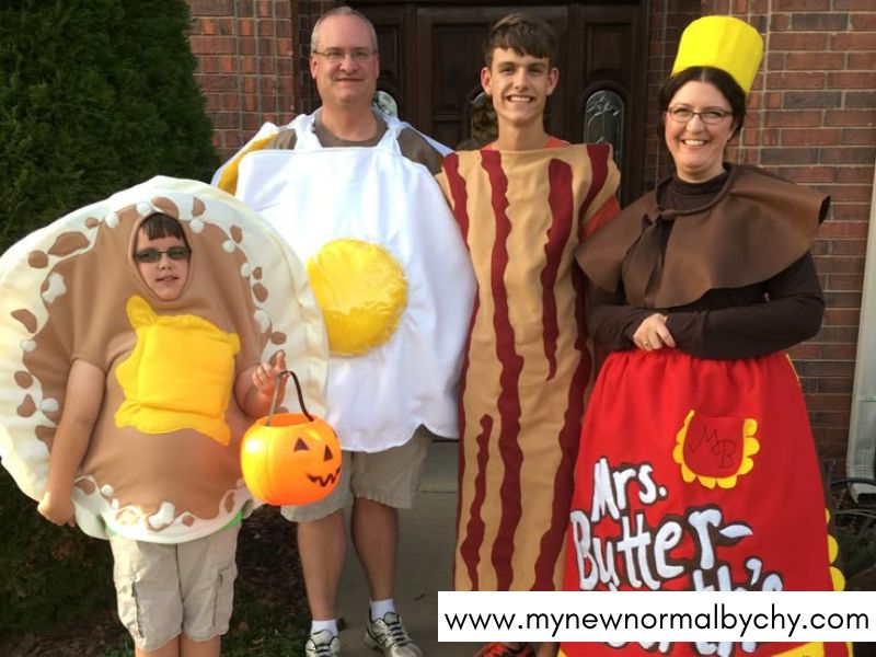 Breakfast-Family-Family-Halloween-Costume-Ideas