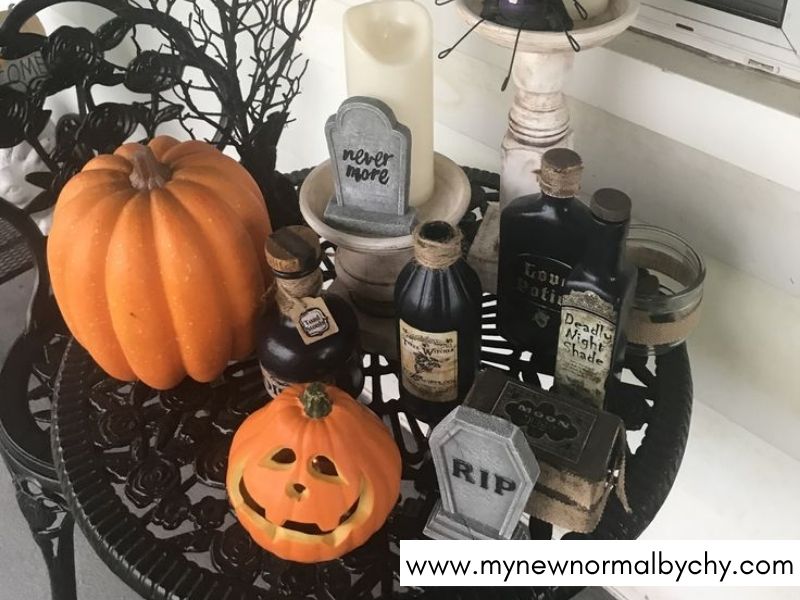 DIY-Halloween-Porch-Decorations-to-Make-Your-Home