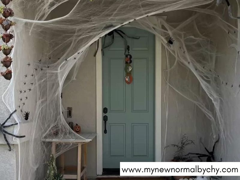 DIY-Halloween-Porch-Decorations-to-Make-Your-Home