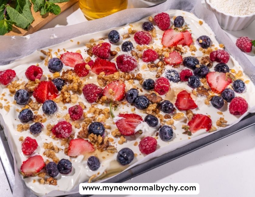 Frozen-yogurt-breakfast-easy-healthy-sweet-breakfast-ideas