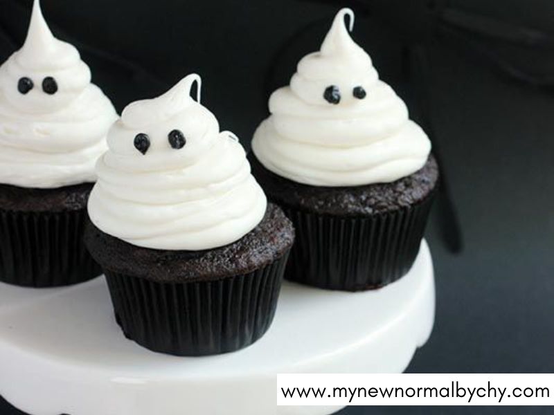 Ghost-Cupcakes