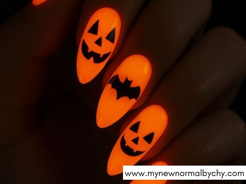 Glow-in-the-Dark-Halloween-Nails
