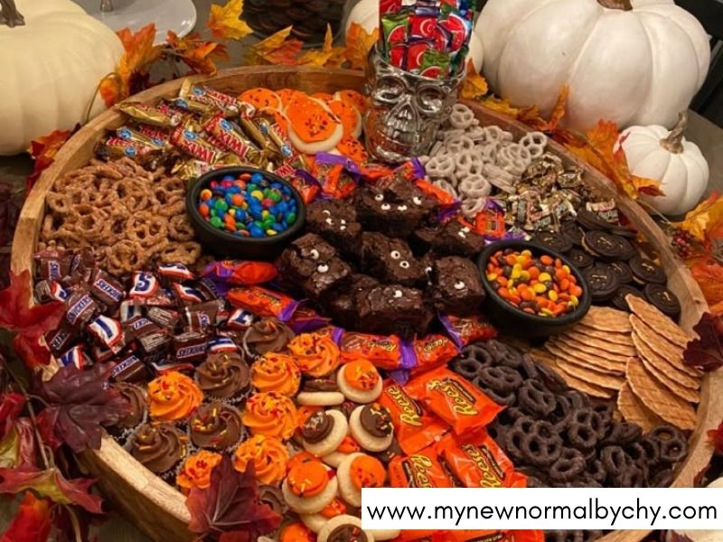 Halloween-Movie-Night-Snack-Board