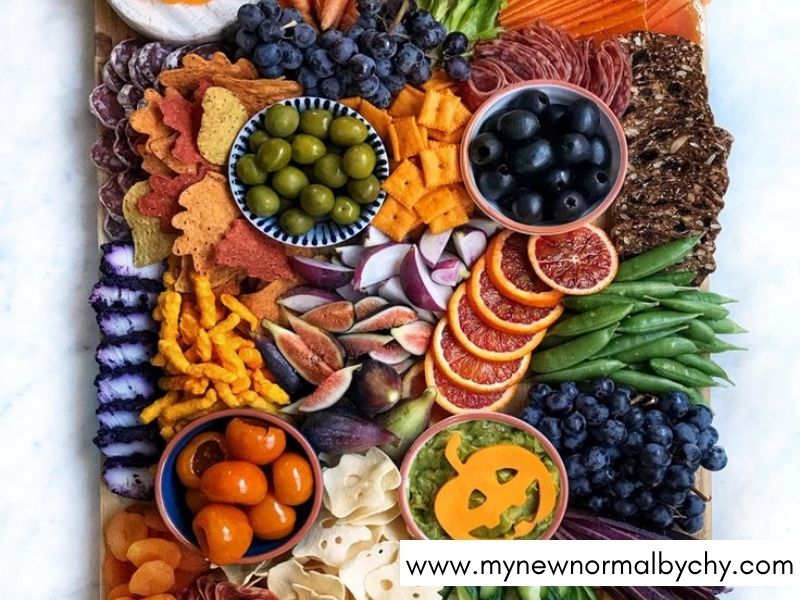 Healthy-Halloween-Charcuterie-Board