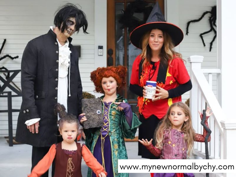 Hocus-Pocus-Family-Halloween-Costume-Ideas