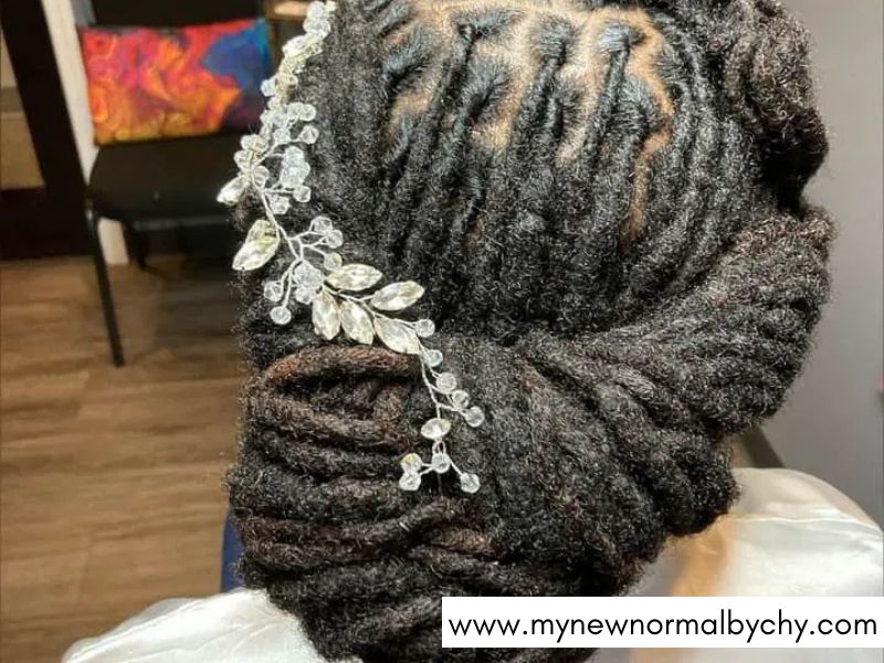 Long-Locs-with-Bridal-Headband-Gorgeous-Wedding-Loc-Styles-for-Brides-with-Long-Dreadlocks