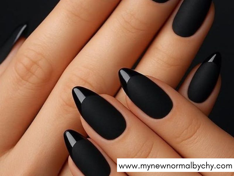 Matte-Black-Nails-with-Glossy-Tips