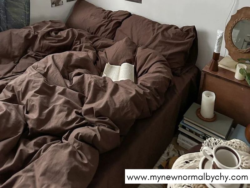 Soft-Brown-Warm-and-Grounding-Bed-Sheet-Color-Psychology