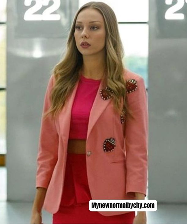 princess-peach-costume-the-corporate-version-35-Best-Female-Halloween-Costumes-for-Work