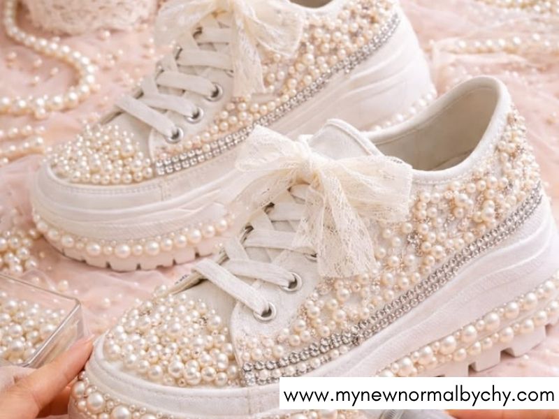 Tips-for-a-Luxury-Look-Easy-DIY-Bedazzled-Shoes-for-Beginners