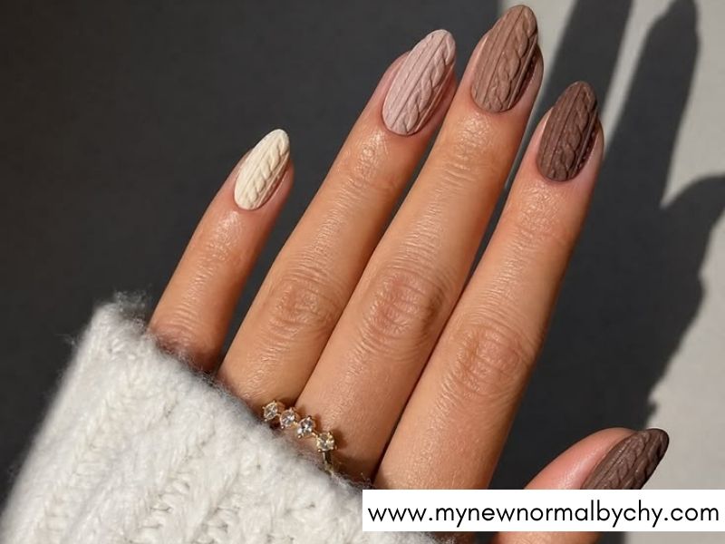 Cozy-Sweater-Nail-Art-Designs-for-Fall