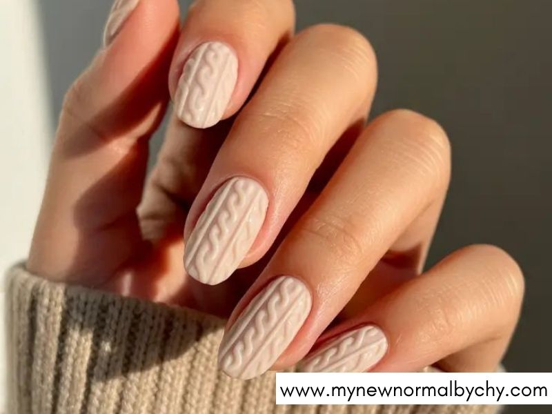 Cozy-Sweater-Nail-Art-Designs-for-Fall