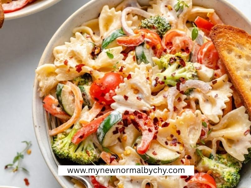 Creamy-Garlic-Pasta-With-Vegetables